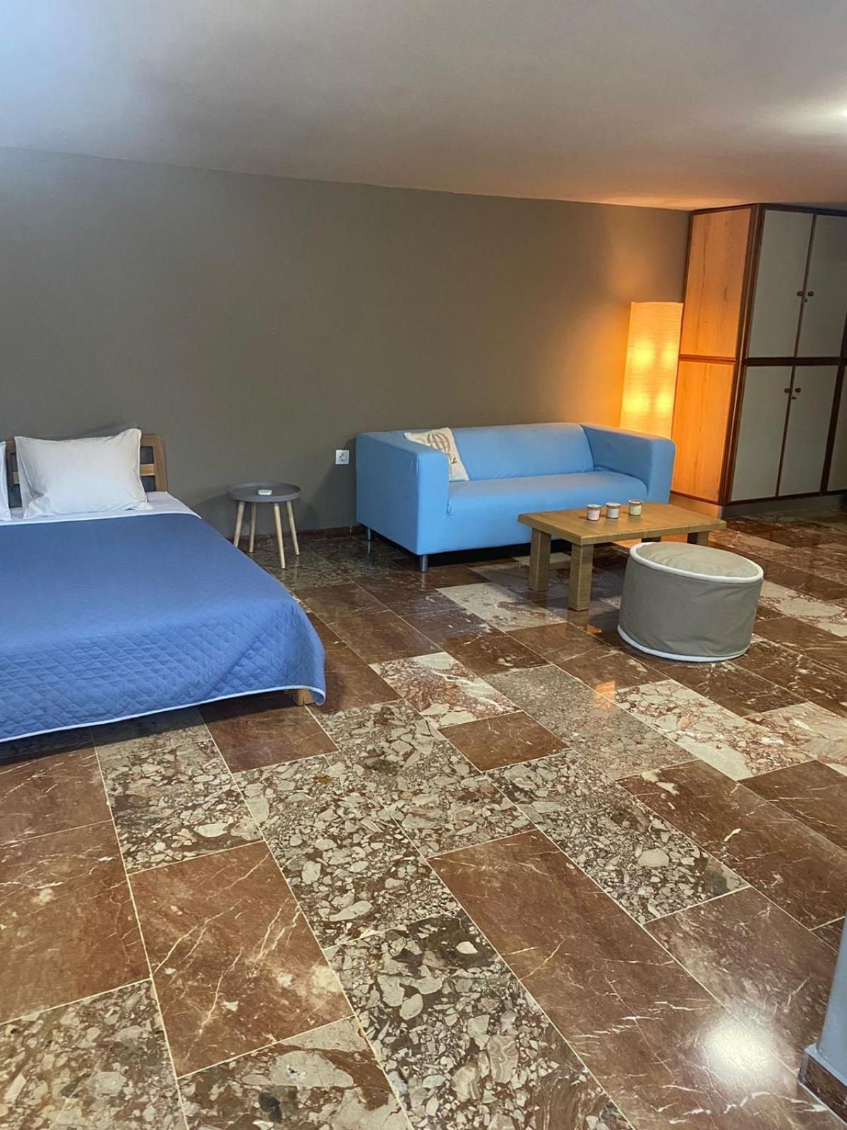 Zoes Place Daire Artemida  Dış mekan fotoğraf